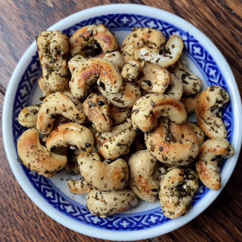 Umami Roasted Cashews from Dominique Woolf